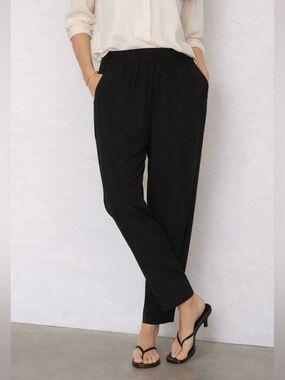 Halogen Black Pull-On Pants Relaxed Fit Casual Chic Size 4 Cruel Intentions